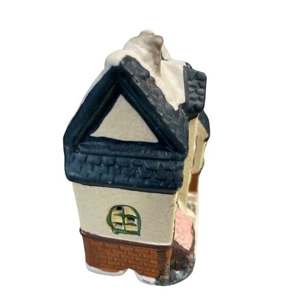 Miniature Christmas Holiday Village Shop Ceramic Grocery - Picture 2 of 4